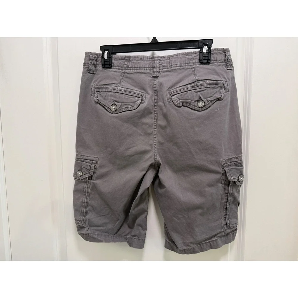 BKE Mens Standard Fit Cargo Shorts Gray Size 28 Utility Pockets Casual Summer